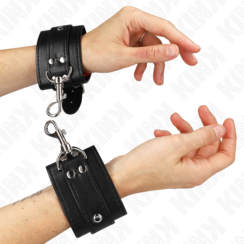 KINK - MUÑEQUERAS ESTILO MAZMORRA CON CERRADURA NEGRO AJUSTABLE 21-28 CM X 5.5 CM - BDSM & BONDAGE - El Arte del Pl…