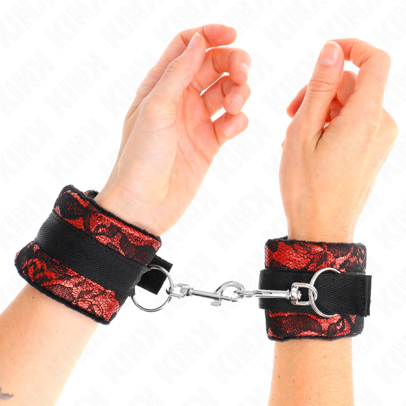 KINK – MUÑEQUERAS CORTAS DE ENCAJE TERCIOPELO Y UNIÓN DE NYLON 23 X 6.5 CM - BDSM & BONDAGE - El Arte del Pla…