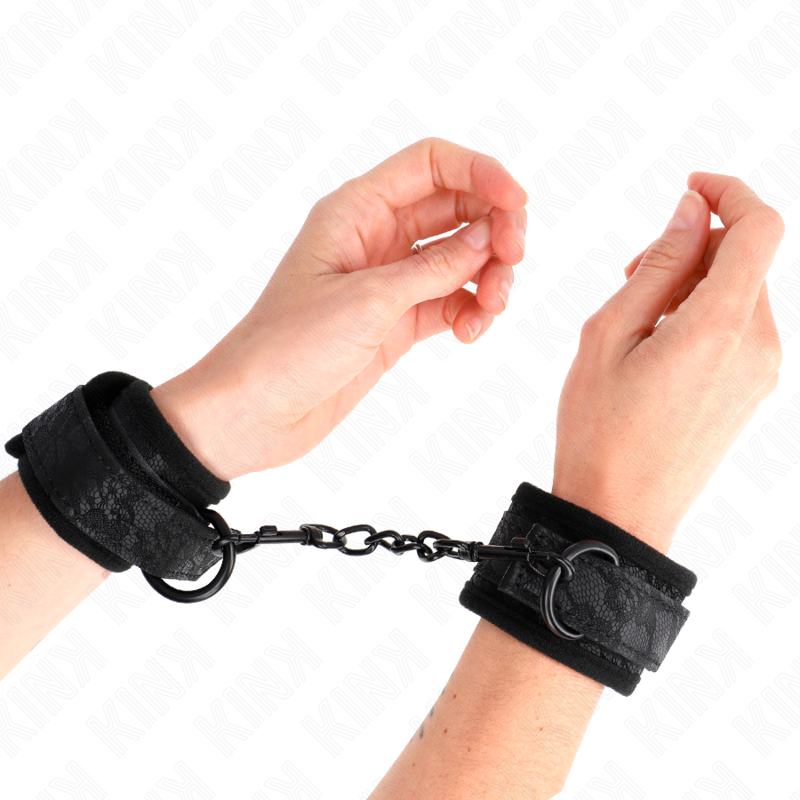 KINK - MUÑEQUERAS DE ENCAJE Y NEOPRENO AJUSTABLE NEGRO 20-29 CM X 5 CM - BDSM & BONDAGE - El Arte del Placer