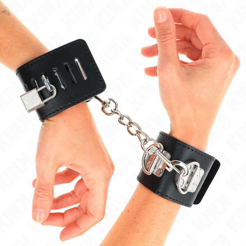 KINK - MUÑEQUERAS MULTIPOSICIÓN CON CIERRE CANDADO NEGRO AJUSTABLE 16-23 CM X 5.5 CM - BDSM & BONDAGE - El Arte del…